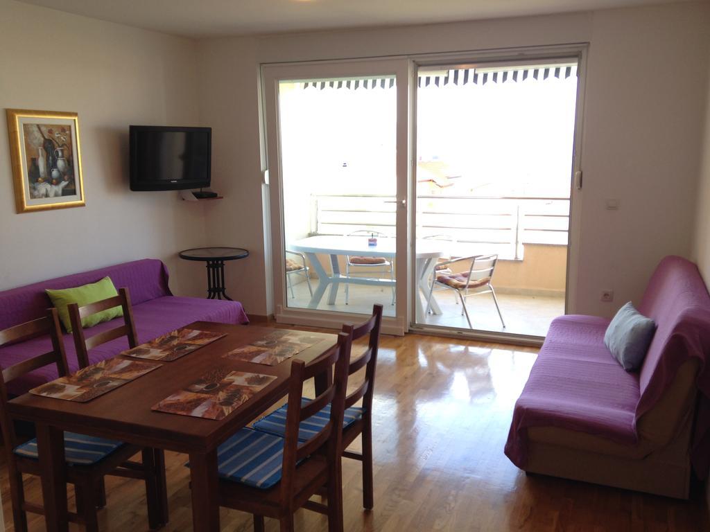 Gala Apartments Омиш Номер фото