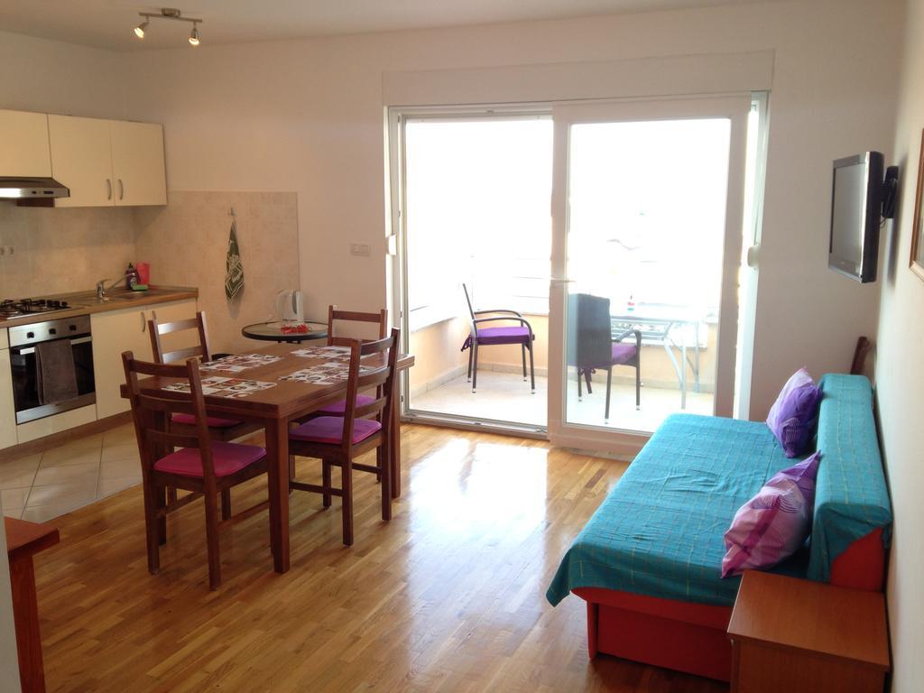 Gala Apartments Омиш Экстерьер фото