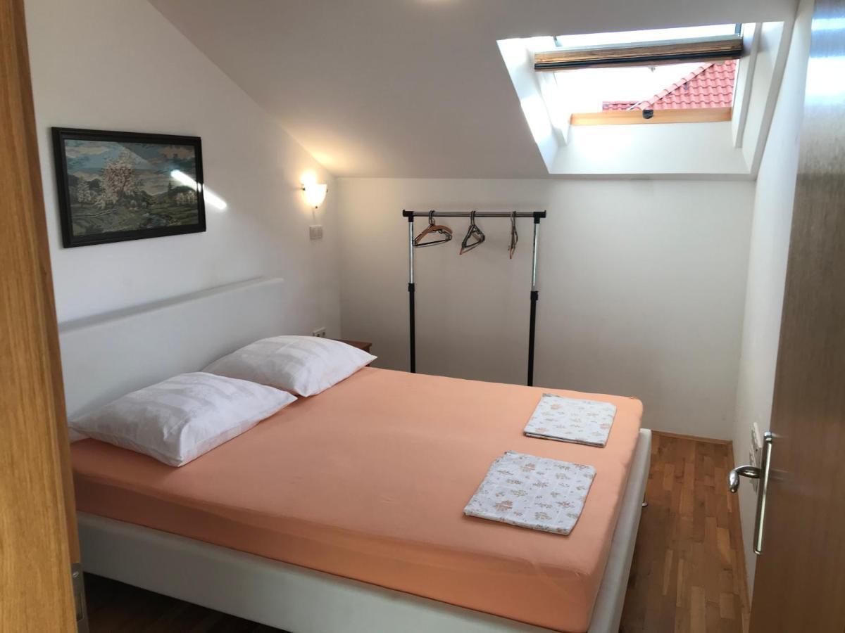Gala Apartments Омиш Экстерьер фото