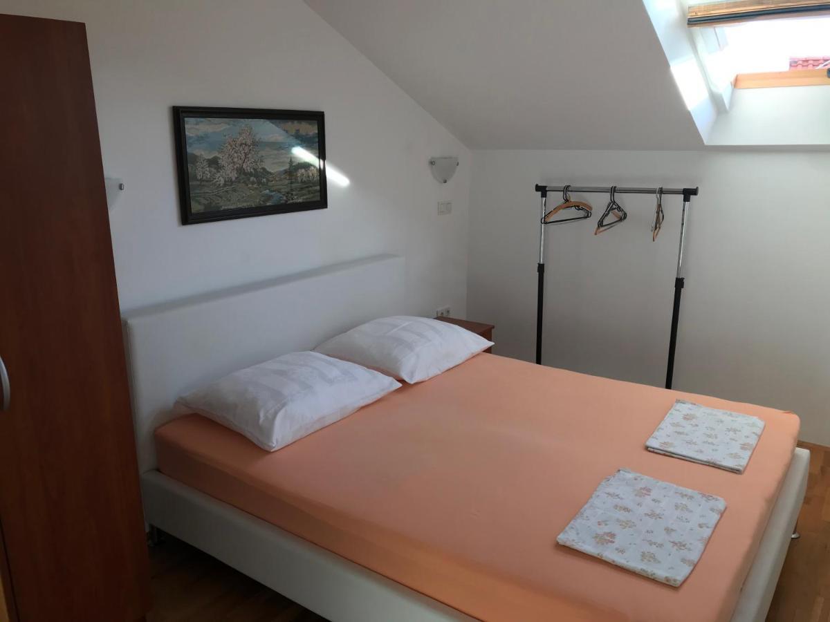 Gala Apartments Омиш Экстерьер фото