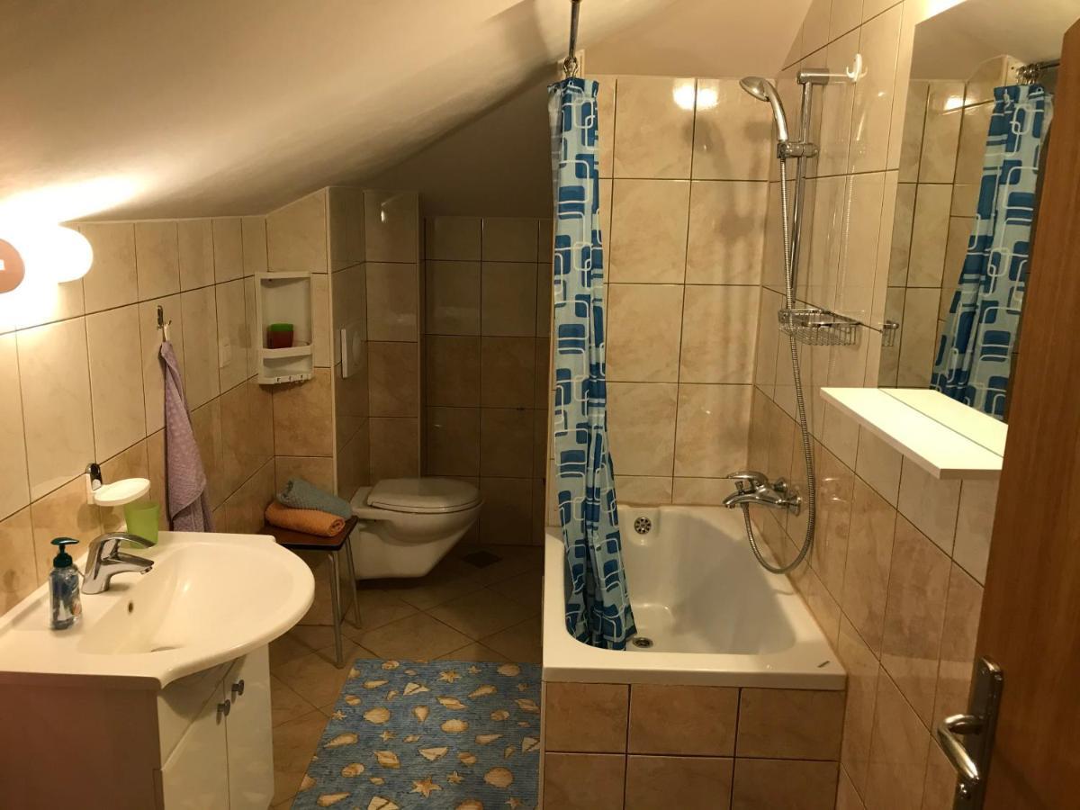 Gala Apartments Омиш Экстерьер фото