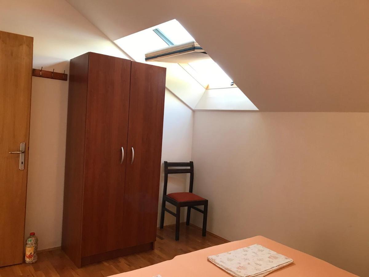 Gala Apartments Омиш Экстерьер фото